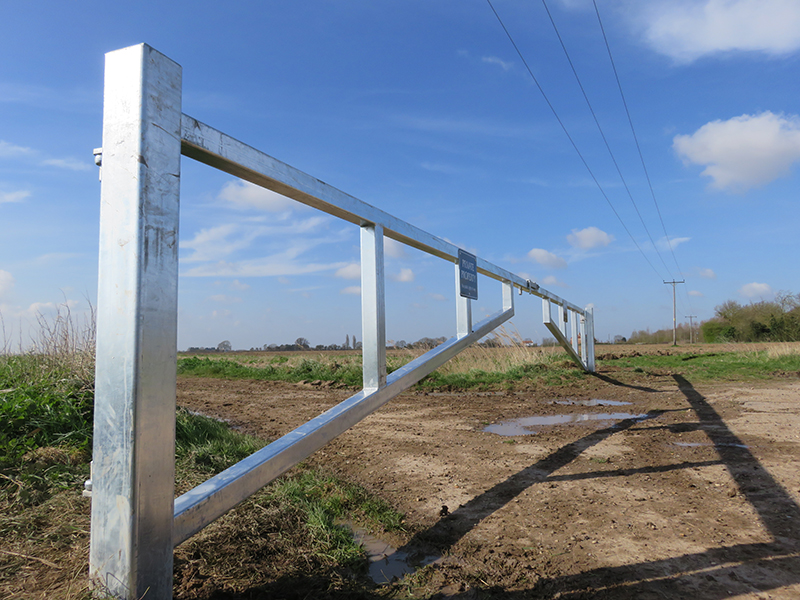 Pair of 10m agricultural security gates