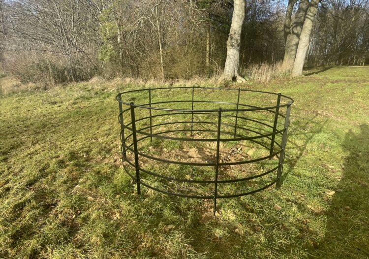 Circular 5 bar tree fence
