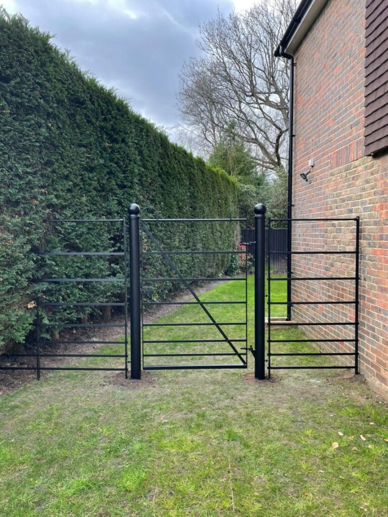 1.8m deer fencing with gate